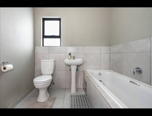 3 BEDROOM HOUSE FOR SALE IN VOSLOORUS